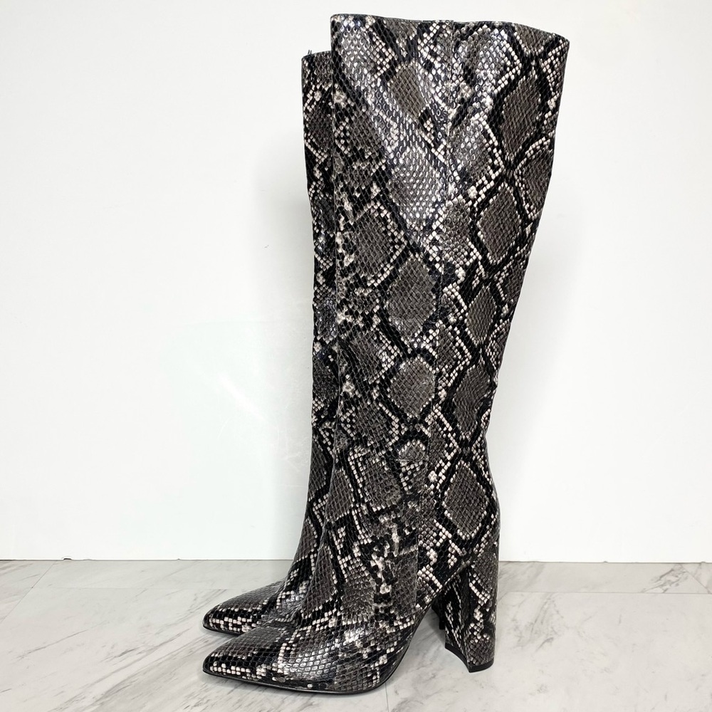 New! Steve Madden Triumph Snakeskin Tall Boot 5 1/2 M
